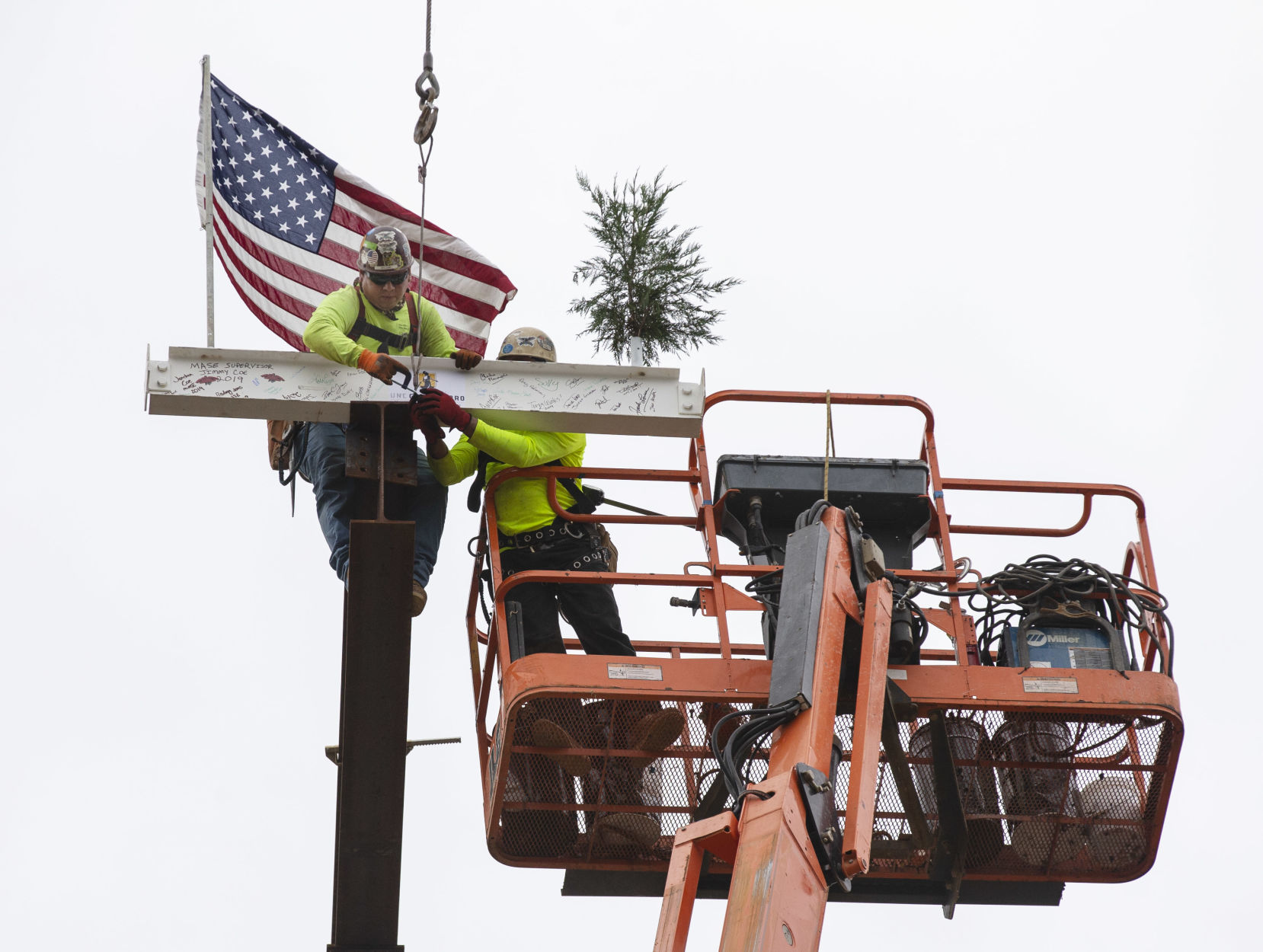 School of Nursing and Instructional Building topping out ceremony